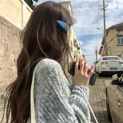 俏如彩蝶飞飞飞